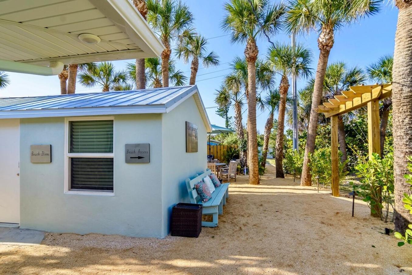 Boutique Vacation Rental Complex At Beach Cocoa Beach Exterior photo